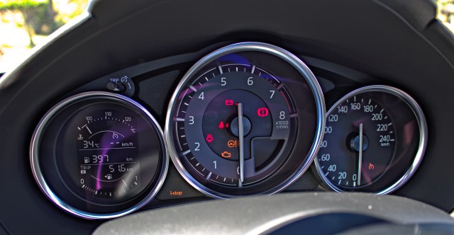 Kombiinstrument des 2015 Mazda MX-5 ND