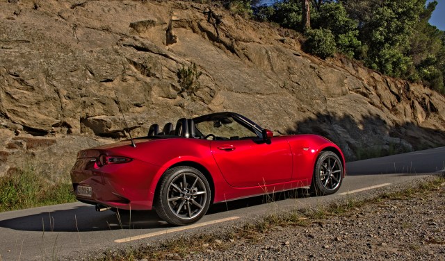 2015 Mazda MX-5 ND 2.0 SKYACTIV-G 160 i-ELOOP